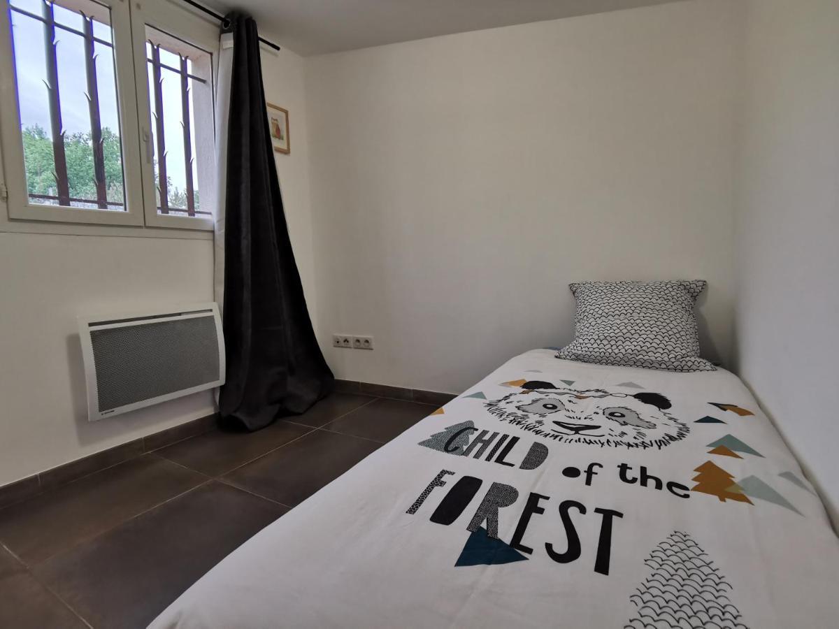 Maison De Vacances L'Hote Champetre Campagne Arlesienne エクステリア 写真